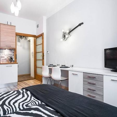 Studio Pomorska , Bezplatny Parking Apartment Krakow Bagian luar foto