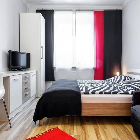 Studio Pomorska , Bezplatny Parking Apartment Krakow Bagian luar foto