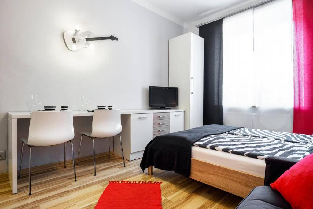 Studio Pomorska , Bezplatny Parking Apartment Krakow Bagian luar foto