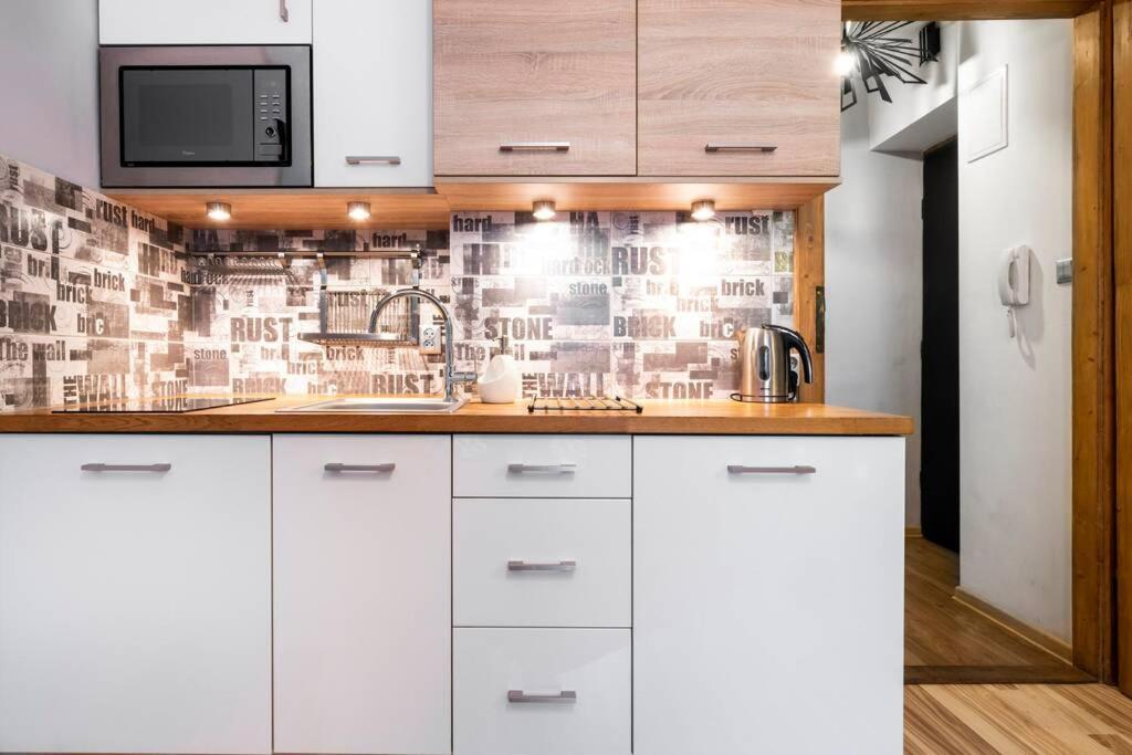 Studio Pomorska , Bezplatny Parking Apartment Krakow Bagian luar foto