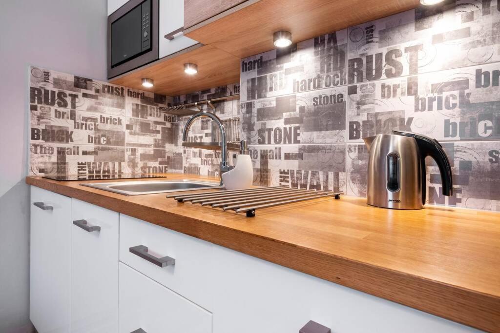 Studio Pomorska , Bezplatny Parking Apartment Krakow Bagian luar foto
