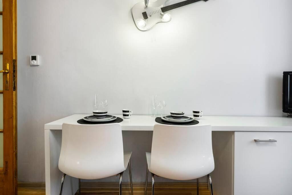 Studio Pomorska , Bezplatny Parking Apartment Krakow Bagian luar foto
